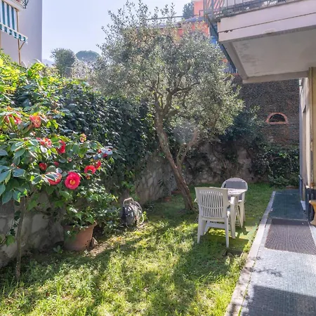Real Italian Estate - Family With Garden